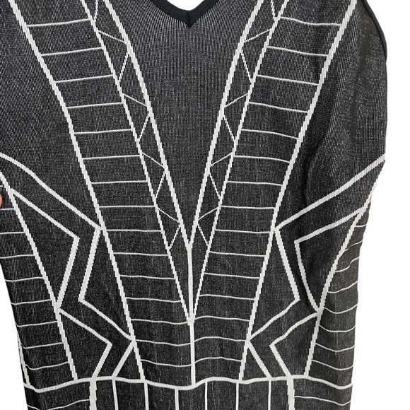 โญ๏ธ2/$20 BCBGeneration Stretchy y2k Geometric Line Bodycon Dress - Picture 8 of 11